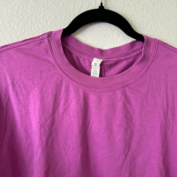 Lululemon Cropped Tee - Picture 2 of 3